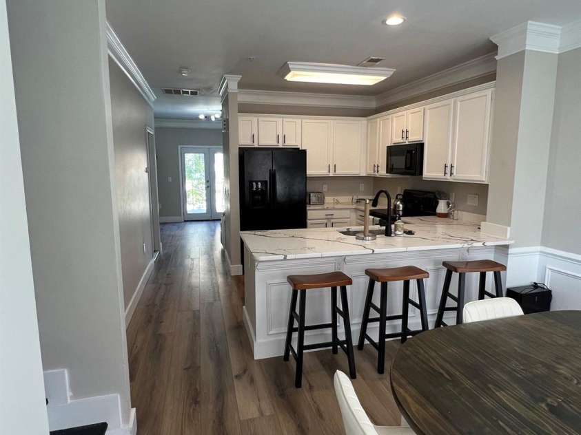 2060 Ayrsley Town Boulevard, Charlotte, NC 28273.  MLS# CAR4360899, YatesRealty ID 9167. 