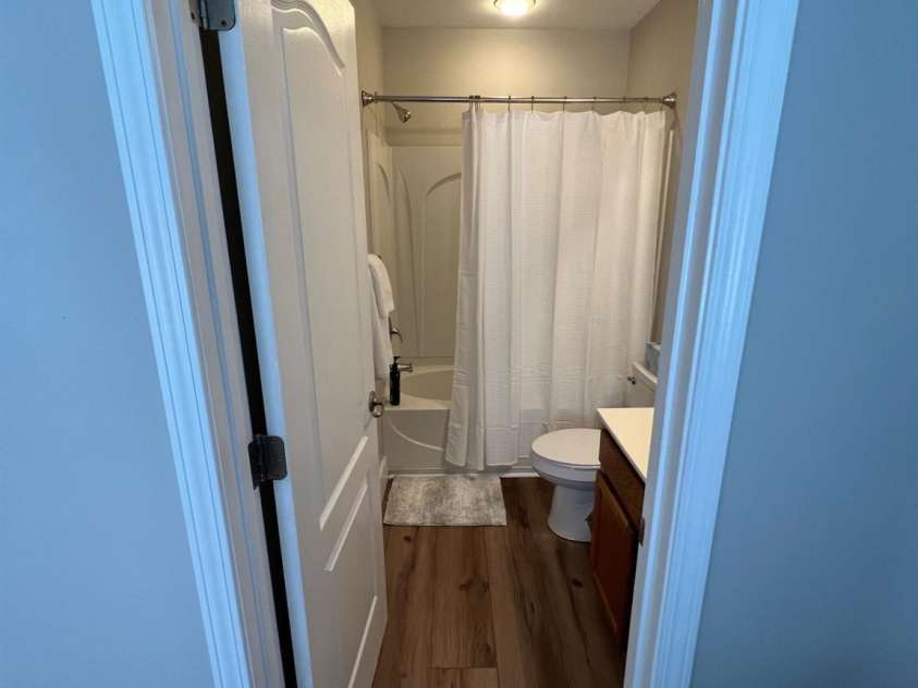 2060 Ayrsley Town Boulevard, Charlotte, NC 28273.  MLS# CAR4360899, YatesRealty ID 9167. 