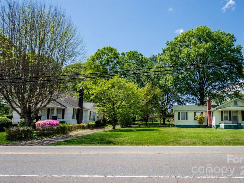 495&501 Turnersburg Highway, Statesville, NC 28625.  MLS# CAR4249288, YatesRealty ID 9167. 