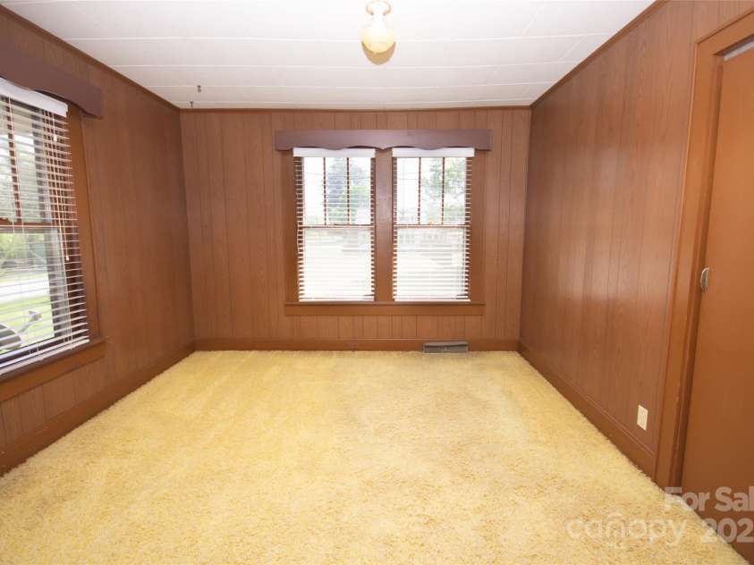 495&501 Turnersburg Highway, Statesville, NC 28625.  MLS# CAR4249288, YatesRealty ID 9167. 