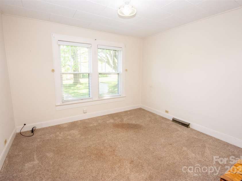 495&501 Turnersburg Highway, Statesville, NC 28625.  MLS# CAR4249288, YatesRealty ID 9167. 