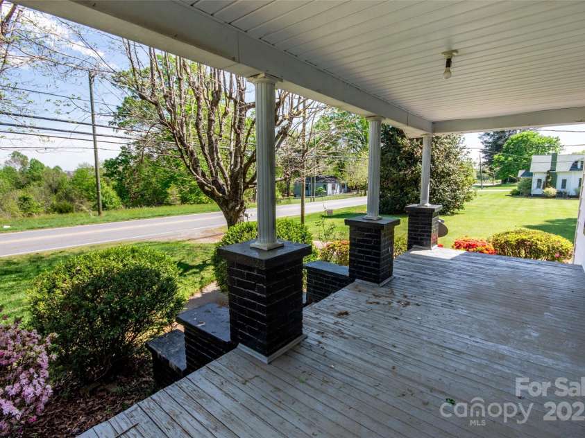 495&501 Turnersburg Highway, Statesville, NC 28625.  MLS# CAR4249288, YatesRealty ID 9167. 