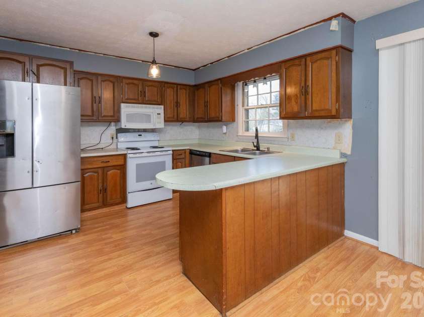 380 Woodland Church Road, Clyde, NC 28721.  MLS# CAR4363448, YatesRealty ID 9168. 