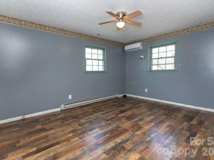 380 Woodland Church Road, Clyde, NC 28721.  MLS# CAR4363448, YatesRealty ID 9168. 