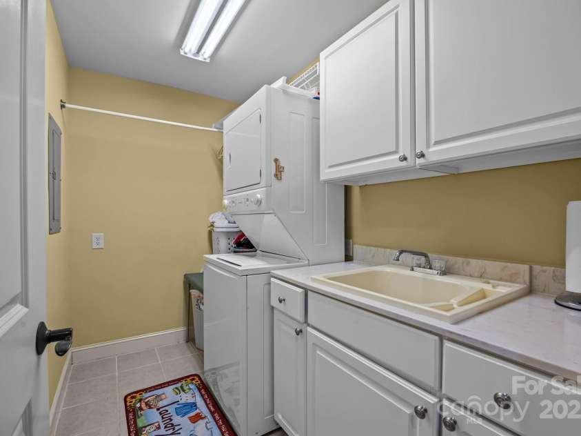 110 Devonshire Lane, Salisbury, NC 28146.  MLS# CAR4247047, YatesRealty ID 9169. 