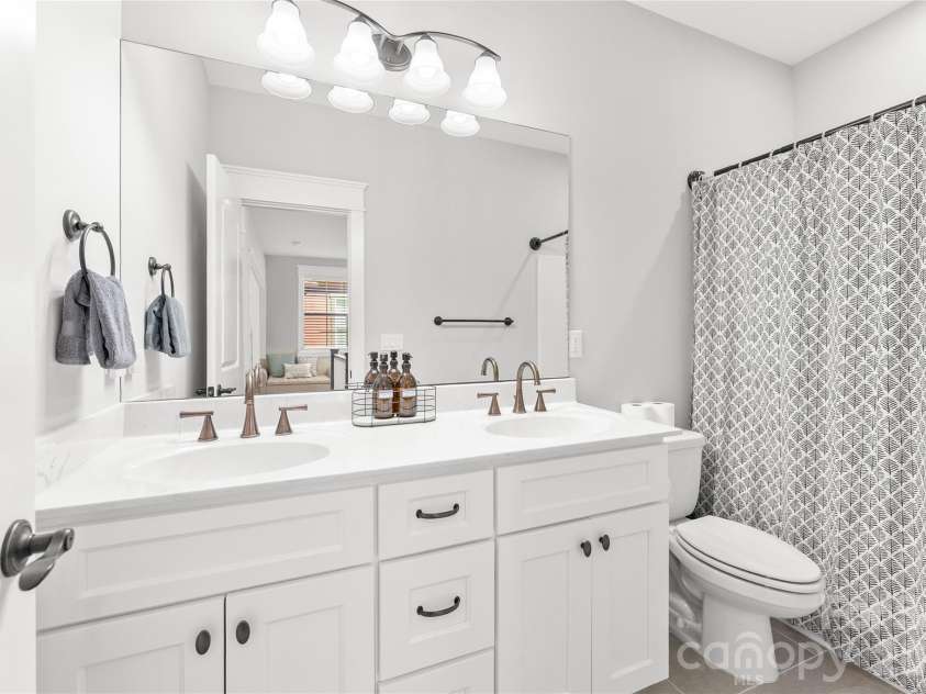 509 Sweet Birch Park Lane, Black Mountain, NC 28711.  MLS# CAR4359166, YatesRealty ID 9169. 