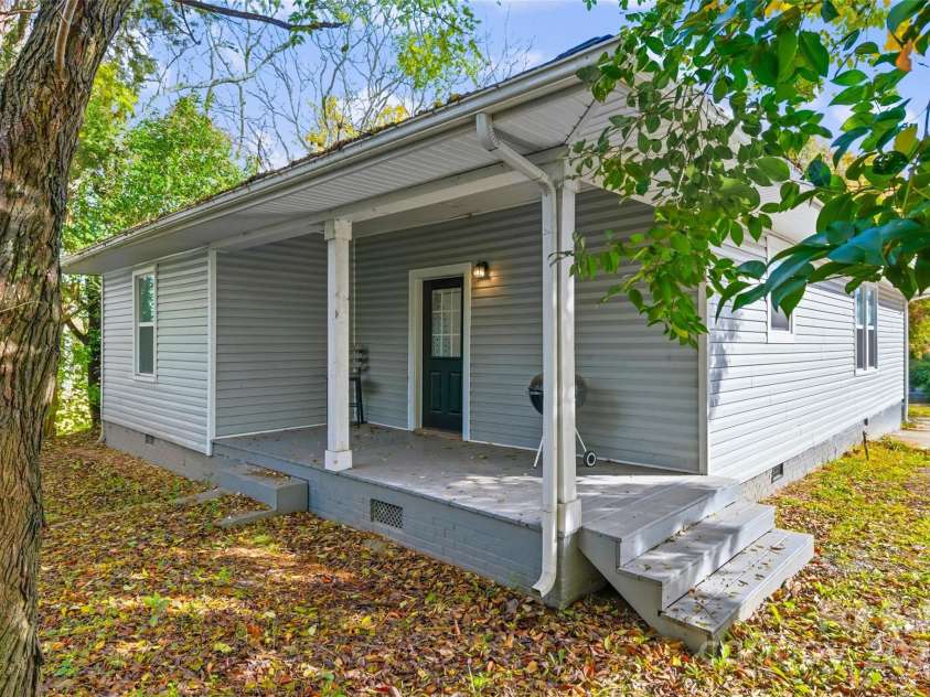 1257 Springdale Road, Lancaster, SC 29720.  MLS# CAR4318071, YatesRealty ID 917. 