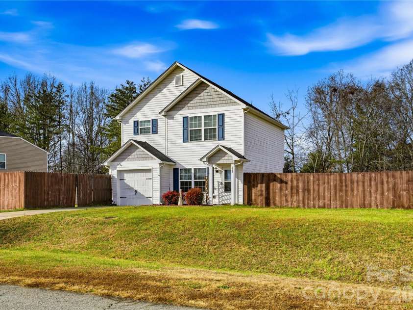 228 Hollybrook Court, Salisbury, NC 28147.  MLS# CAR4321696, YatesRealty ID 9170. 