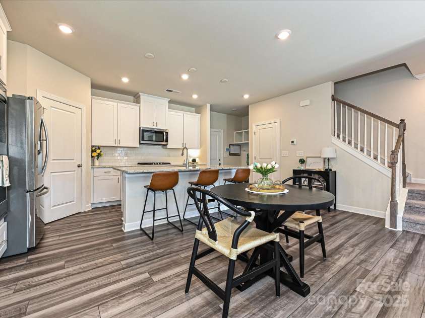 533 Cedar Knoll Circle, Pineville, NC 28134.  MLS# CAR4243023, YatesRealty ID 9171. Dining/ Kitchen