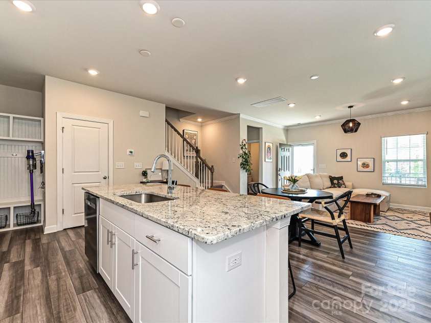 533 Cedar Knoll Circle, Pineville, NC 28134.  MLS# CAR4243023, YatesRealty ID 9171. Kitchen