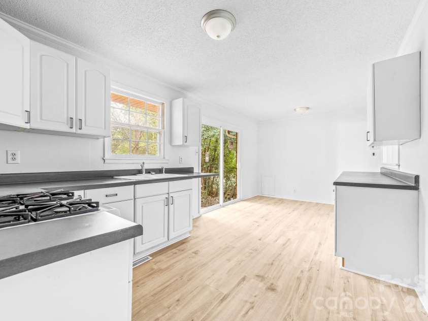 785 Rabun Lane, Rock Hill, SC 29730.  MLS# CAR4363958, YatesRealty ID 9171. Kitchen and Dining Area