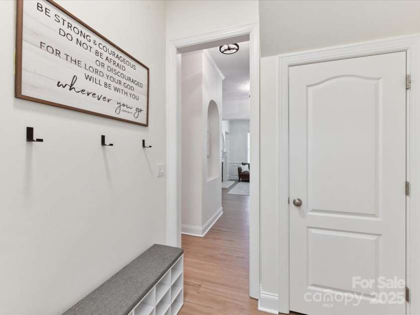 8708 Soaring Eagle Lane, Waxhaw, NC 28173.  MLS# CAR4247816, YatesRealty ID 9172. 