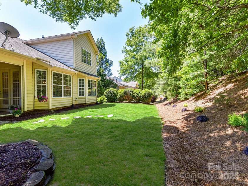 8708 Soaring Eagle Lane, Waxhaw, NC 28173.  MLS# CAR4247816, YatesRealty ID 9172. 