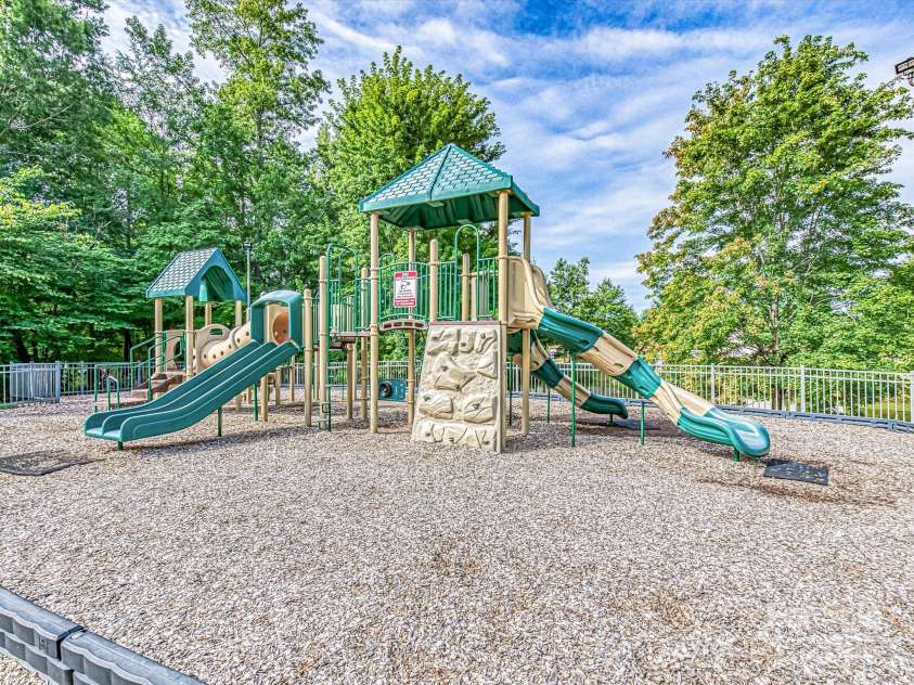 8708 Soaring Eagle Lane, Waxhaw, NC 28173.  MLS# CAR4247816, YatesRealty ID 9172. 