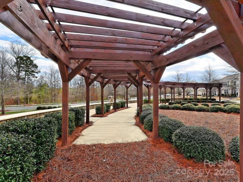 8708 Soaring Eagle Lane, Waxhaw, NC 28173.  MLS# CAR4247816, YatesRealty ID 9172. 