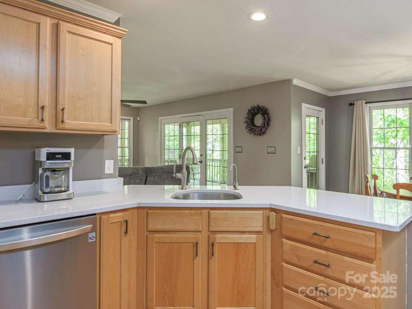 102 Galloway Drive, Asheville, NC 28803.  MLS# CAR4240371, YatesRealty ID 9173. Kitchen with Quartz Counter Tops