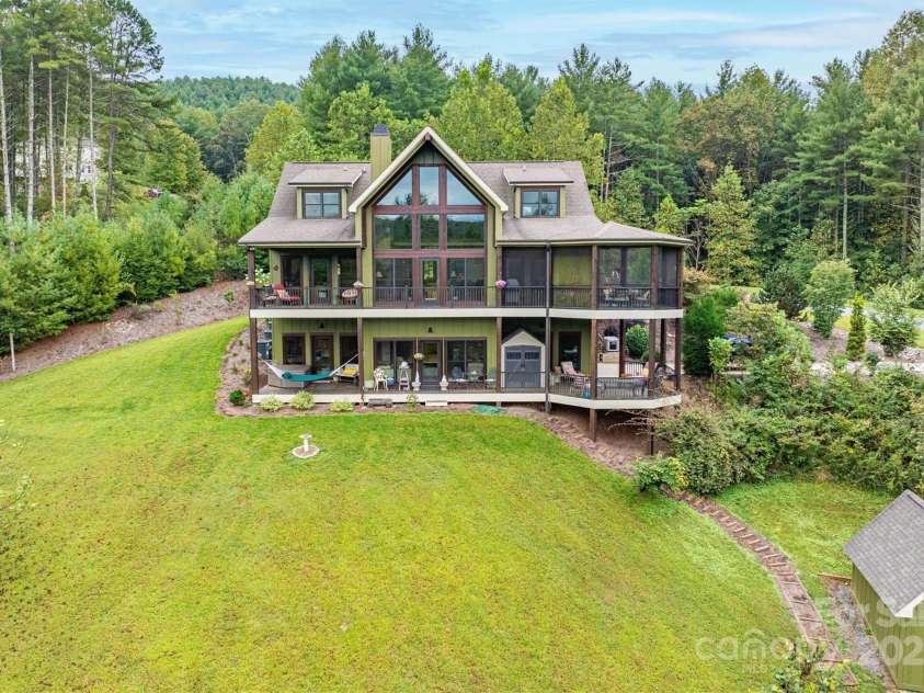 5378 Oak Crest Lane, Lenoir, NC 28645.  MLS# CAR4307862, YatesRealty ID 9173. 