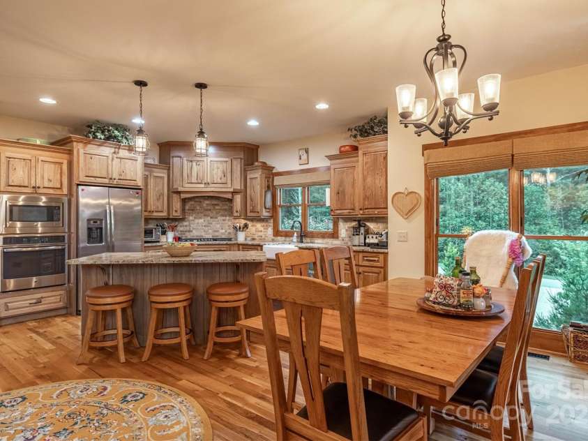 5378 Oak Crest Lane, Lenoir, NC 28645.  MLS# CAR4307862, YatesRealty ID 9173. 