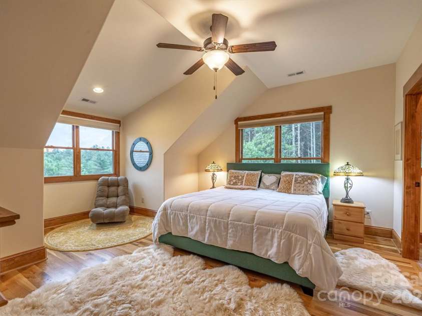 5378 Oak Crest Lane, Lenoir, NC 28645.  MLS# CAR4307862, YatesRealty ID 9173. 