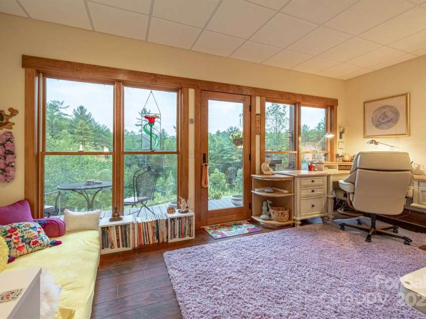 5378 Oak Crest Lane, Lenoir, NC 28645.  MLS# CAR4307862, YatesRealty ID 9173. 