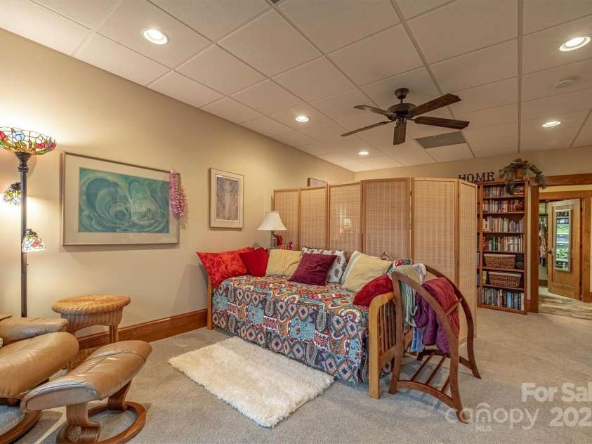 5378 Oak Crest Lane, Lenoir, NC 28645.  MLS# CAR4307862, YatesRealty ID 9173. 