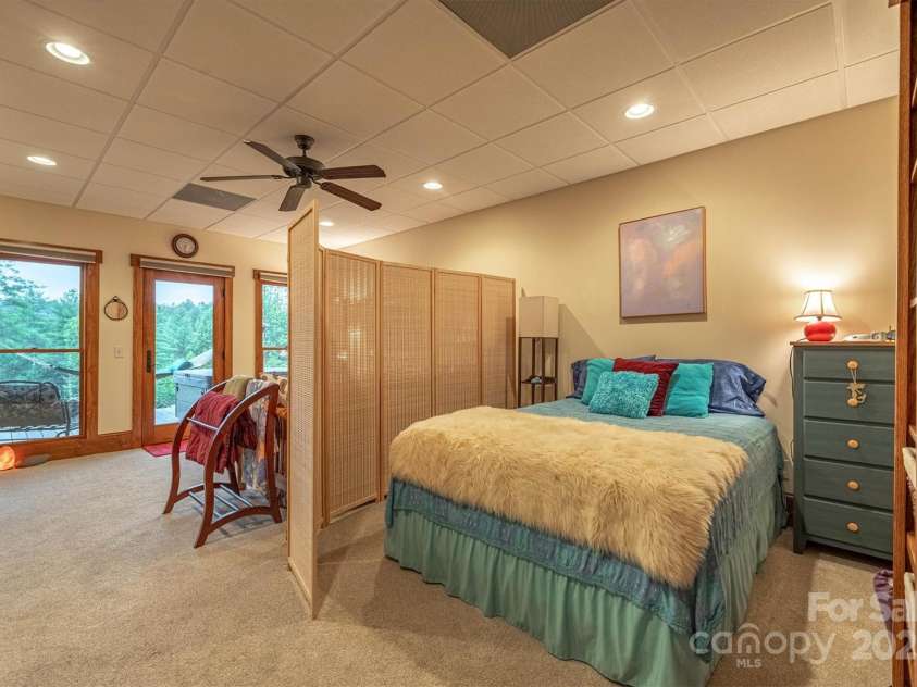 5378 Oak Crest Lane, Lenoir, NC 28645.  MLS# CAR4307862, YatesRealty ID 9173. 