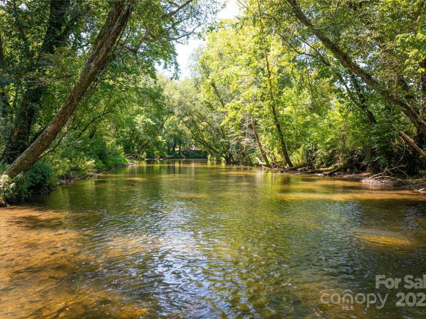 5378 Oak Crest Lane, Lenoir, NC 28645.  MLS# CAR4307862, YatesRealty ID 9173. 