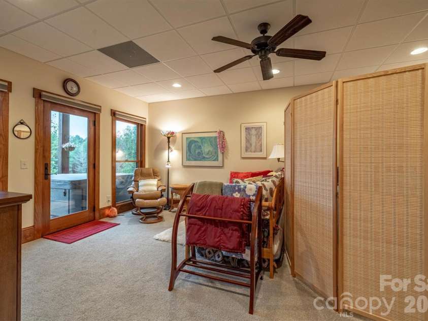 5378 Oak Crest Lane, Lenoir, NC 28645.  MLS# CAR4307862, YatesRealty ID 9173. 