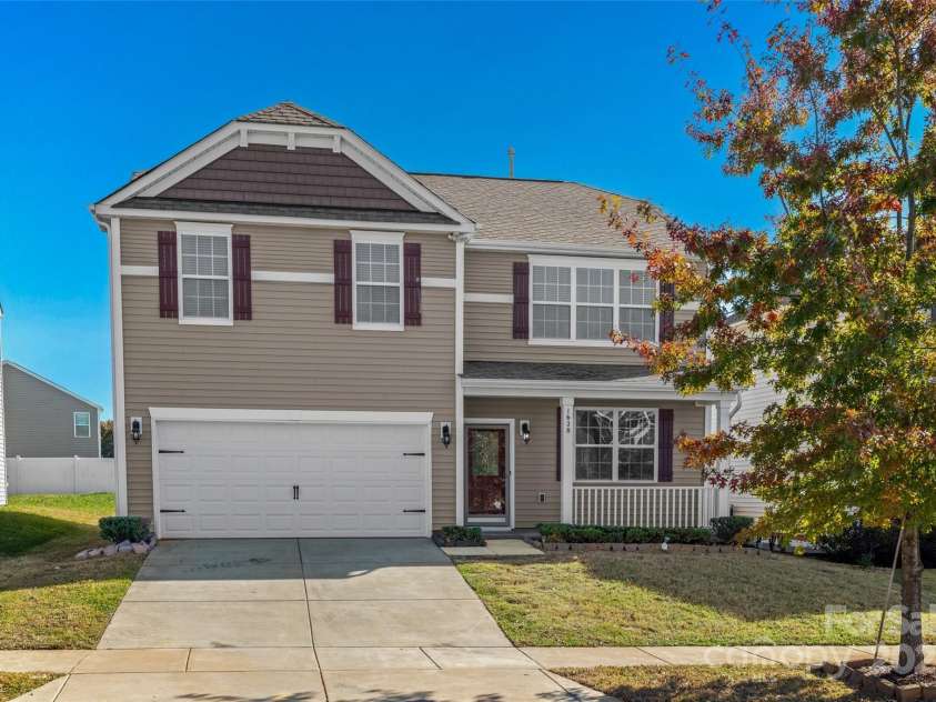 1628 Savory Lane, Charlotte, NC 28216.  MLS# CAR4319822, YatesRealty ID 9174. 