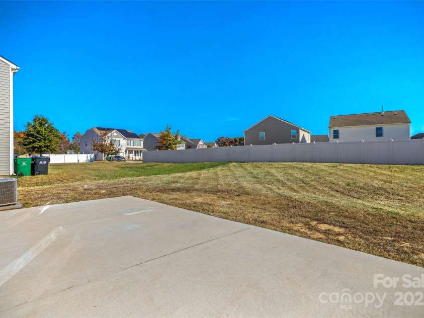 1628 Savory Lane, Charlotte, NC 28216.  MLS# CAR4319822, YatesRealty ID 9174. 