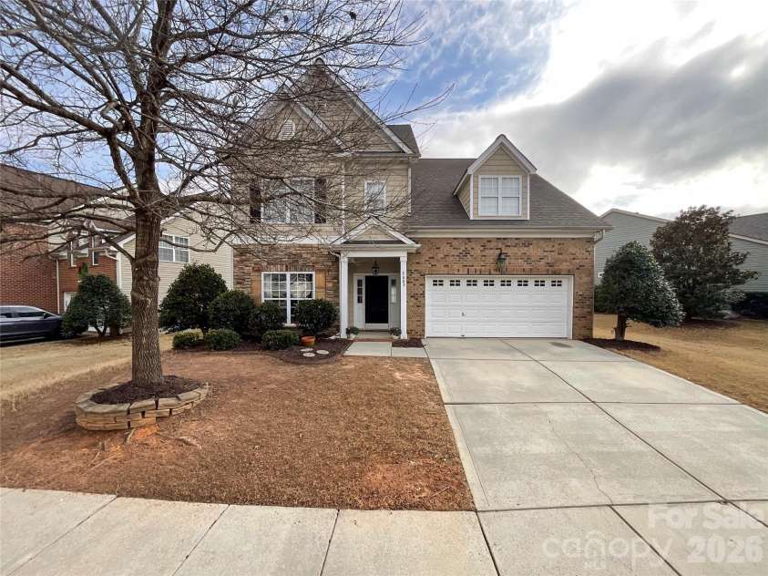 2005 Blue Iris Drive, Matthews, NC 28104.  MLS# CAR4350596, YatesRealty ID 9174. 