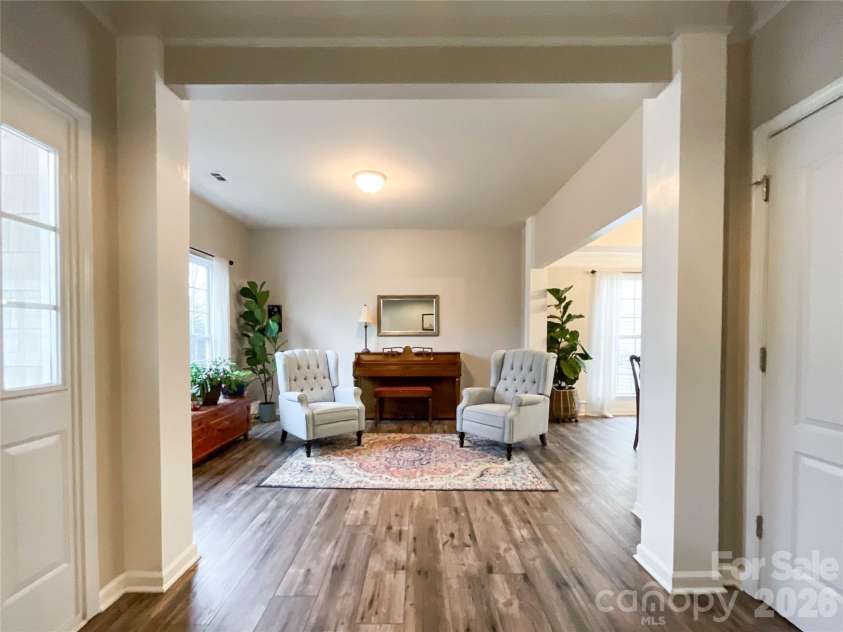 2005 Blue Iris Drive, Matthews, NC 28104.  MLS# CAR4350596, YatesRealty ID 9174. 