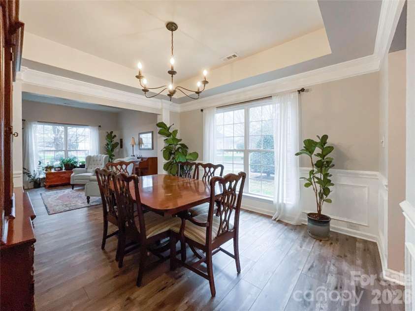 2005 Blue Iris Drive, Matthews, NC 28104.  MLS# CAR4350596, YatesRealty ID 9174. 