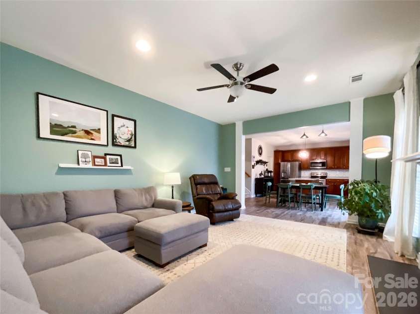2005 Blue Iris Drive, Matthews, NC 28104.  MLS# CAR4350596, YatesRealty ID 9174. 