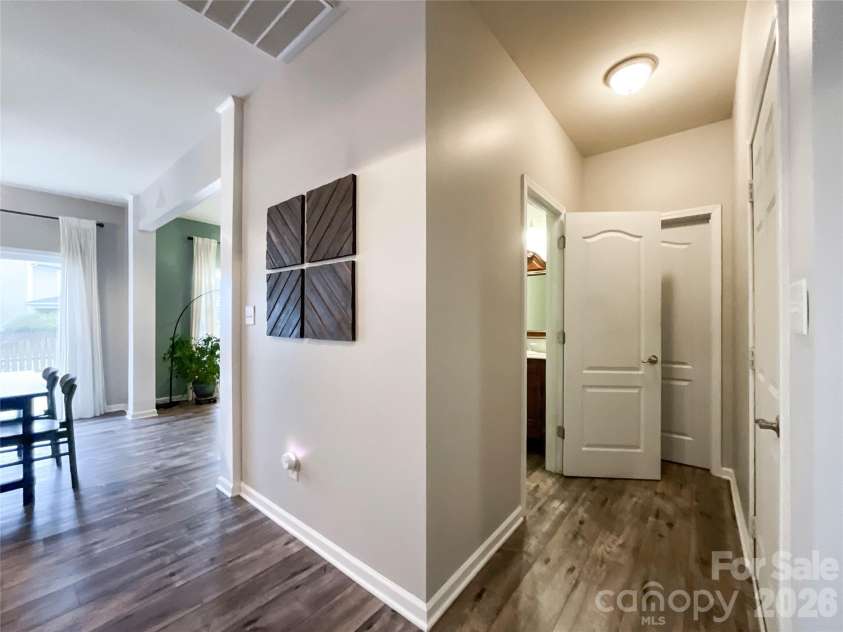 2005 Blue Iris Drive, Matthews, NC 28104.  MLS# CAR4350596, YatesRealty ID 9174. 