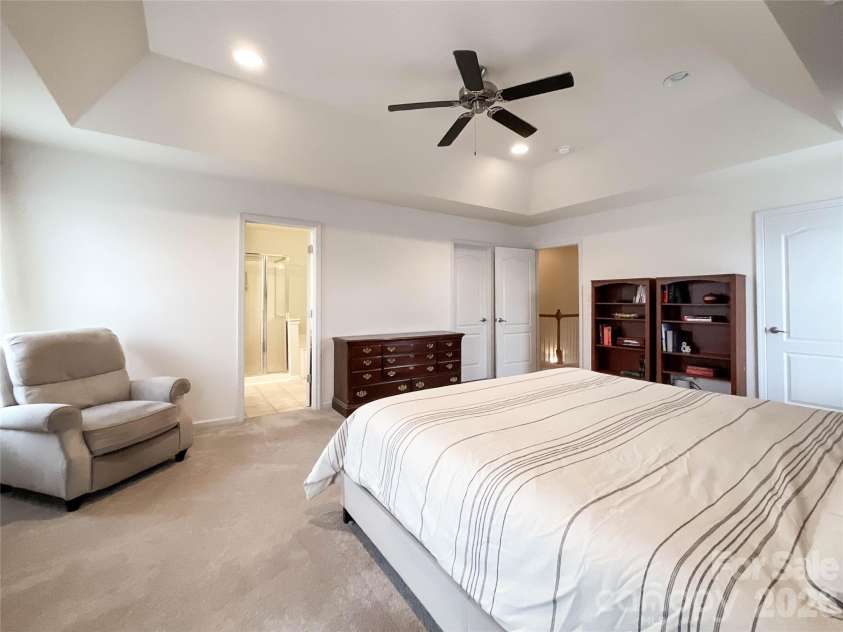 2005 Blue Iris Drive, Matthews, NC 28104.  MLS# CAR4350596, YatesRealty ID 9174. 