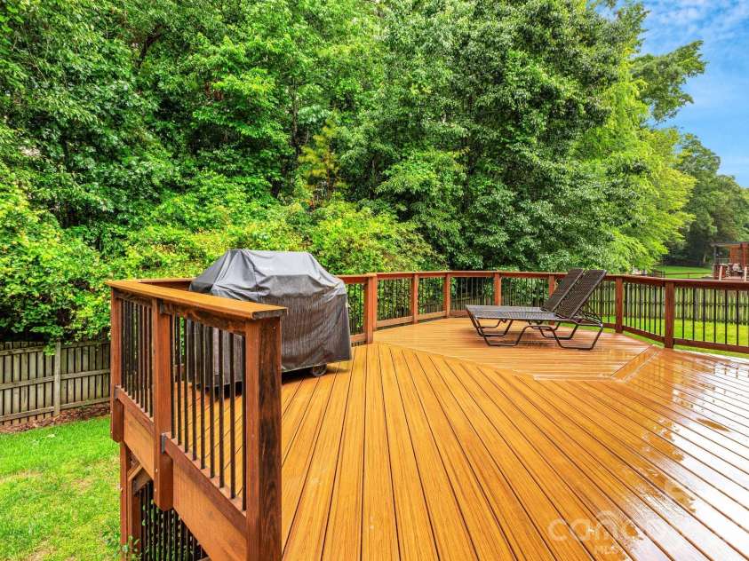 1102 High Brook Drive, Waxhaw, NC 28173.  MLS# CAR4352185, YatesRealty ID 9175. 