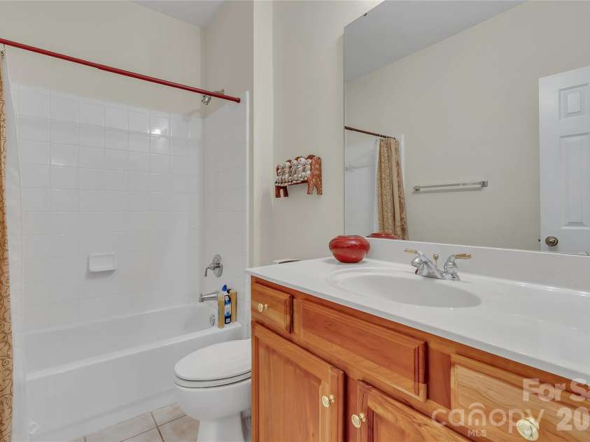 1102 High Brook Drive, Waxhaw, NC 28173.  MLS# CAR4352185, YatesRealty ID 9175. 