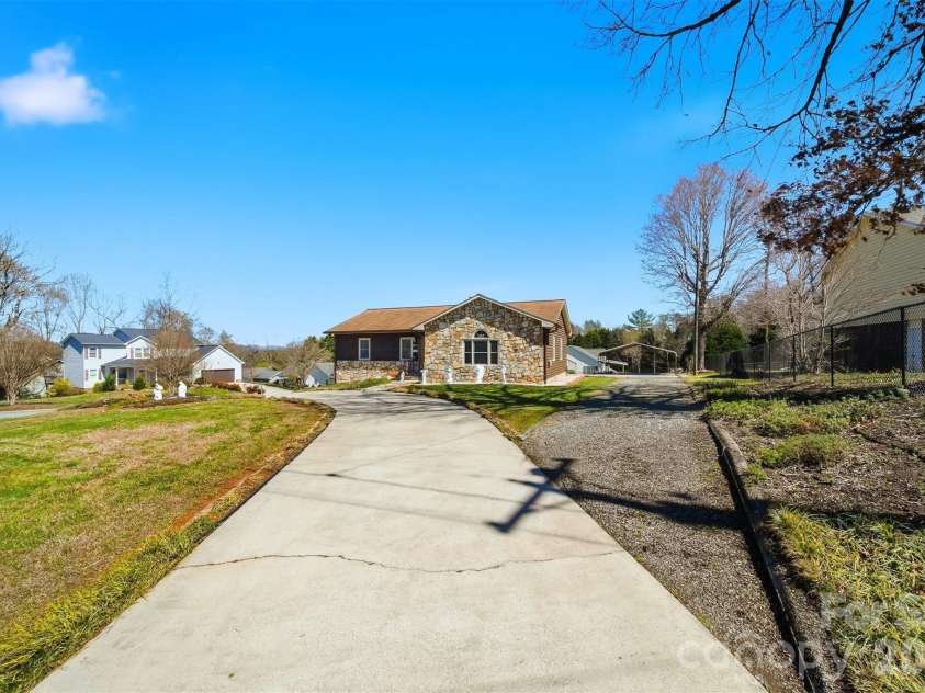 4716 Bert Huffman Drive, Granite Falls, NC 28630.  MLS# CAR4356442, YatesRealty ID 9177. 