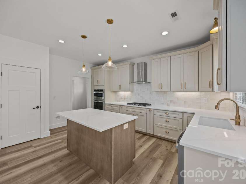 1008 Main Street, Salisbury, NC 28144.  MLS# CAR4344951, YatesRealty ID 9178. 