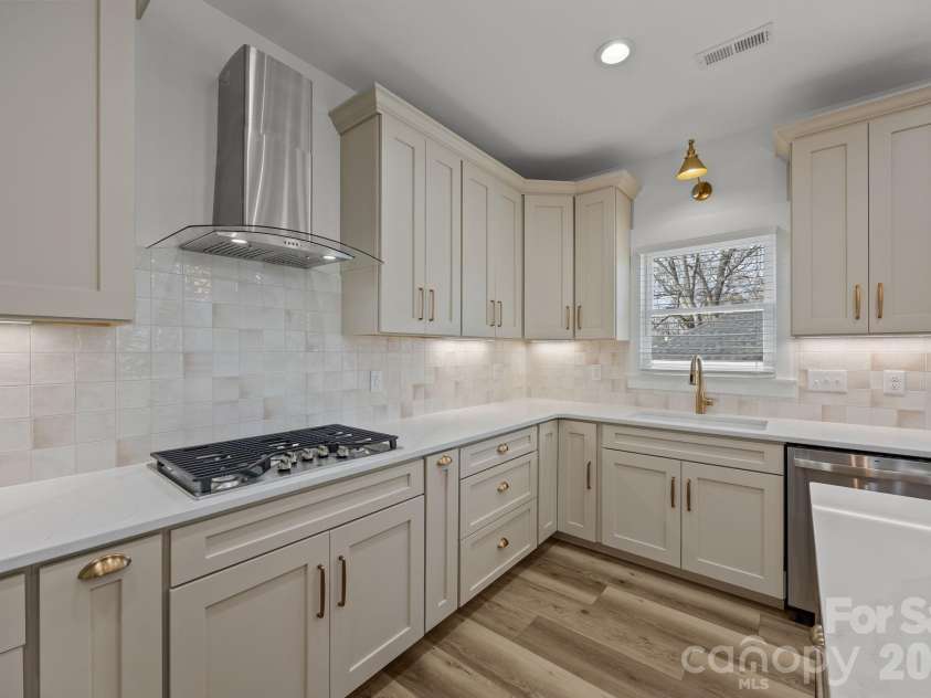 1008 Main Street, Salisbury, NC 28144.  MLS# CAR4344951, YatesRealty ID 9178. 