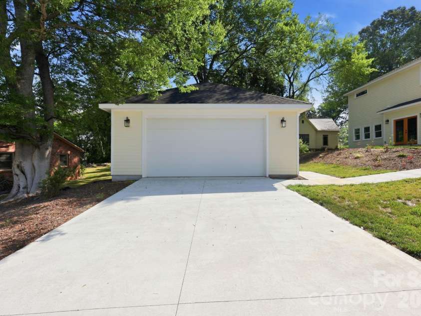 1008 Main Street, Salisbury, NC 28144.  MLS# CAR4344951, YatesRealty ID 9178. 