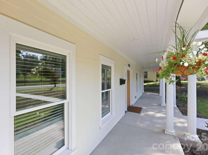 1008 Main Street, Salisbury, NC 28144.  MLS# CAR4344951, YatesRealty ID 9178. 