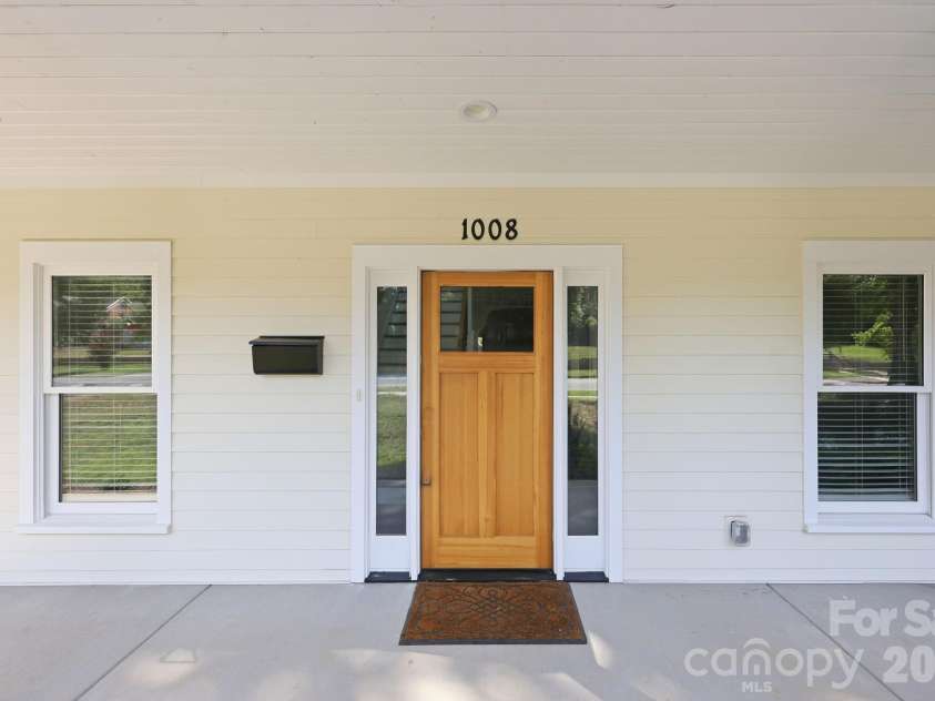 1008 Main Street, Salisbury, NC 28144.  MLS# CAR4344951, YatesRealty ID 9178. 