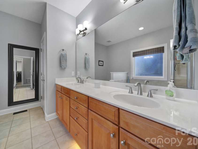 2279 Iron Works Drive, Clover, SC 29710.  MLS# CAR4333966, YatesRealty ID 9179. Primary Bath