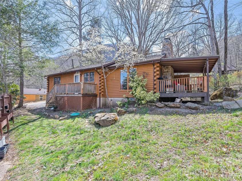 61 Shirdash Drive, Maggie Valley, NC 28751.  MLS# CAR4366174, YatesRealty ID 9181. 