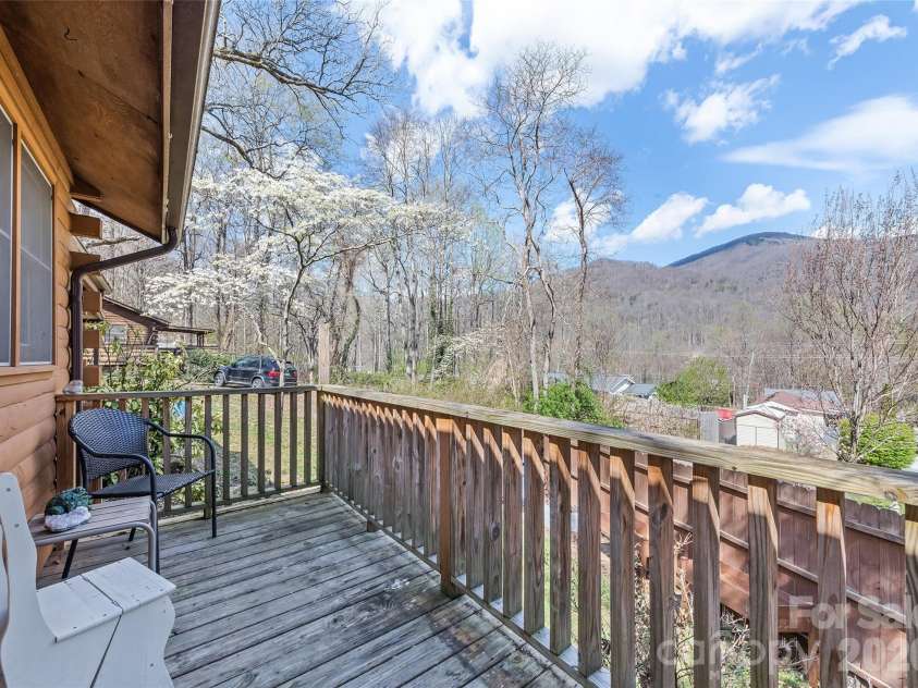 61 Shirdash Drive, Maggie Valley, NC 28751.  MLS# CAR4366174, YatesRealty ID 9181. 