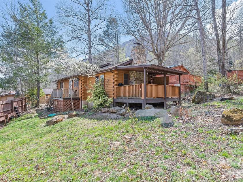 61 Shirdash Drive, Maggie Valley, NC 28751.  MLS# CAR4366174, YatesRealty ID 9181. 