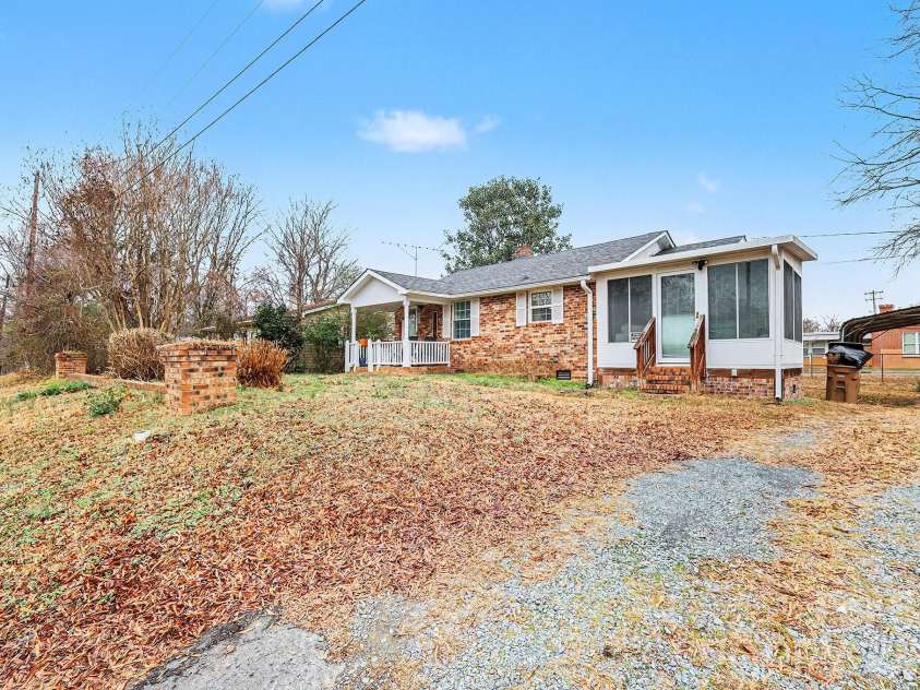 925 Austin Road, Marshville, NC 28103.  MLS# CAR4330125, YatesRealty ID 9183. 