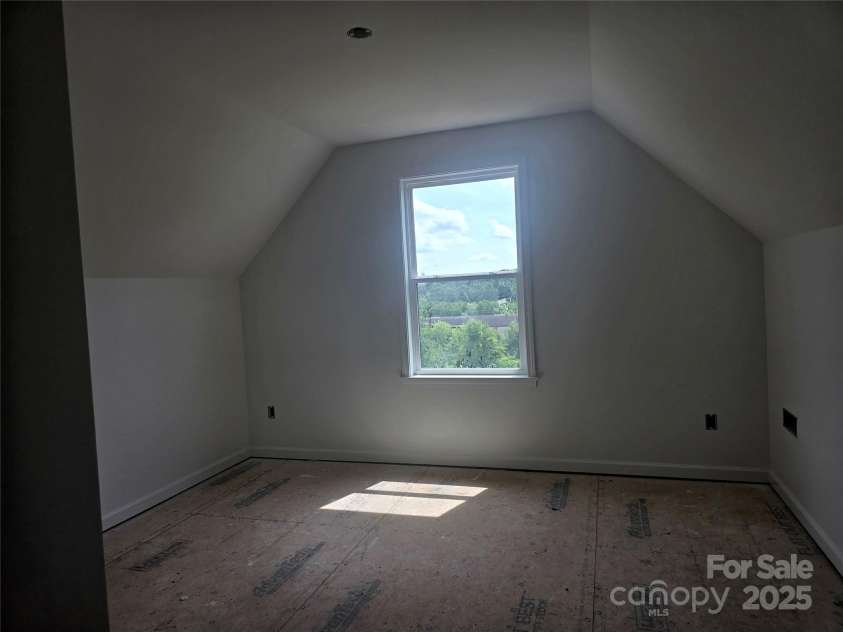 200 Center Street, Hildebran, NC 28637.  MLS# CAR4252866, YatesRealty ID 9184. 